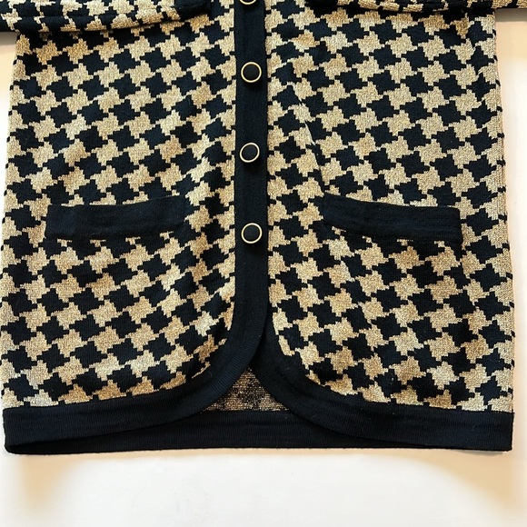Outlander Collection - M, acrylic/wool metallic houndstooth sweater - Picture 4 of 10